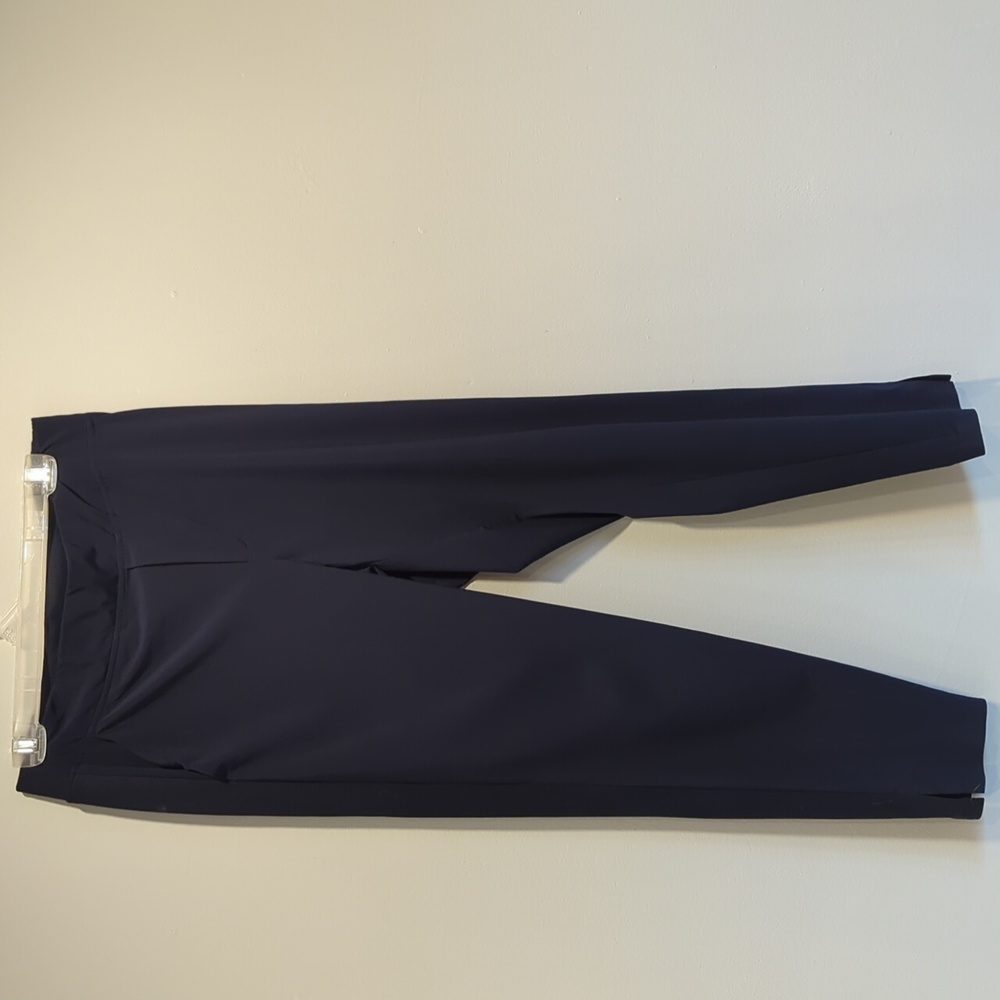 Athleta Brooklyn Ankle pants sz. 8 Navy